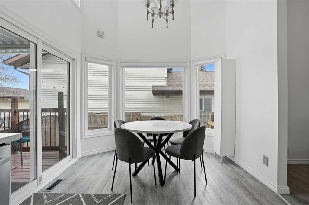 203 Shawglen Road Sw, Calgary, AB - Indoor Photo Showing Dining Room