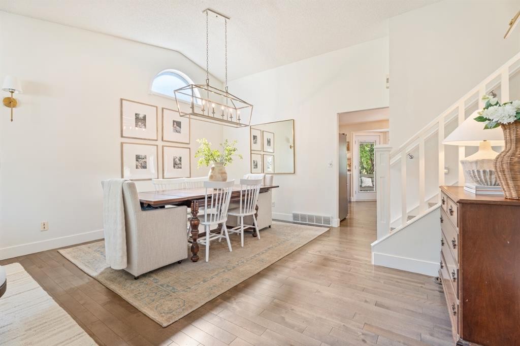 36 Sunvista Place Se, Calgary, AB - Indoor Photo Showing Other Room