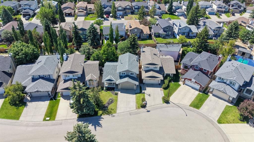 36 Sunvista Place Se, Calgary, AB - Outdoor With View