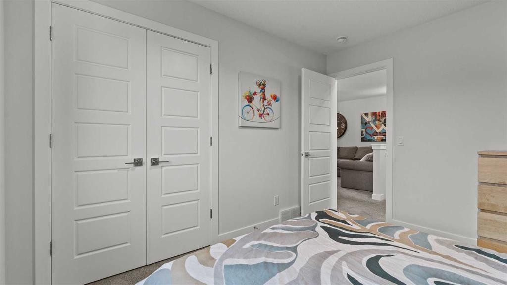 152 Threepoint Cove, Okotoks, AB - Indoor Photo Showing Other Room