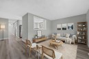 723 55 Avenue Sw, Calgary, AB  - Indoor Photo Showing Living Room 
