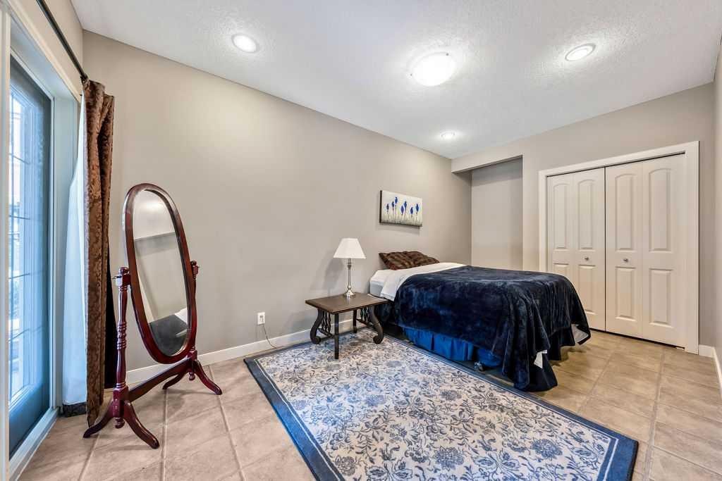 259 Willow Ridge Manor, Diamond Valley, AB - Indoor