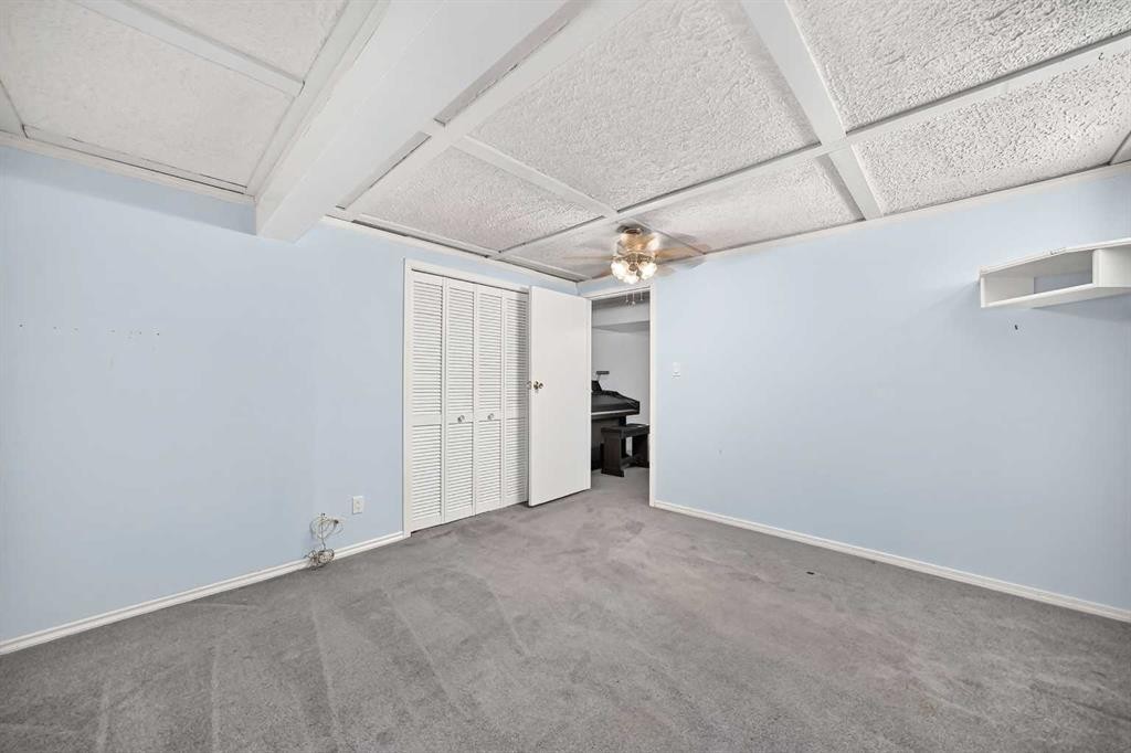 7828 10 Street Nw, Calgary, AB - Indoor Photo Showing Other Room