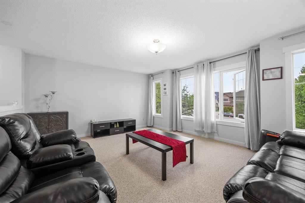 575 Evergreen Circle Sw, Calgary, AB - Indoor