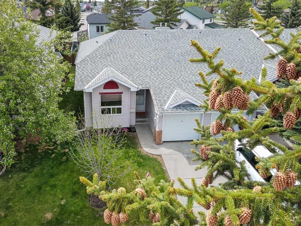 68 Catalina Circle Ne, Calgary, AB - Outdoor