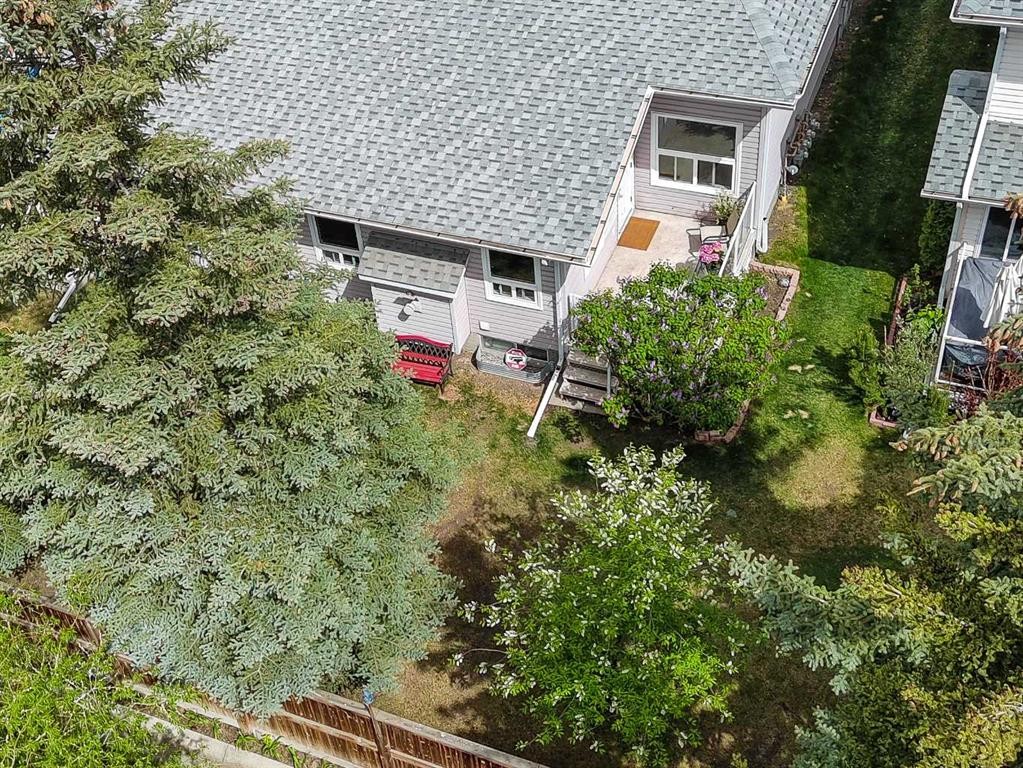 68 Catalina Circle Ne, Calgary, AB - Outdoor