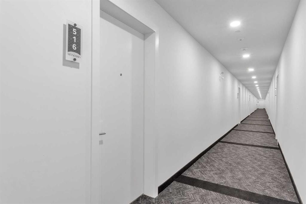 516-8230 Broadcast Avenue Sw, Calgary, AB - Indoor Photo Showing Other Room