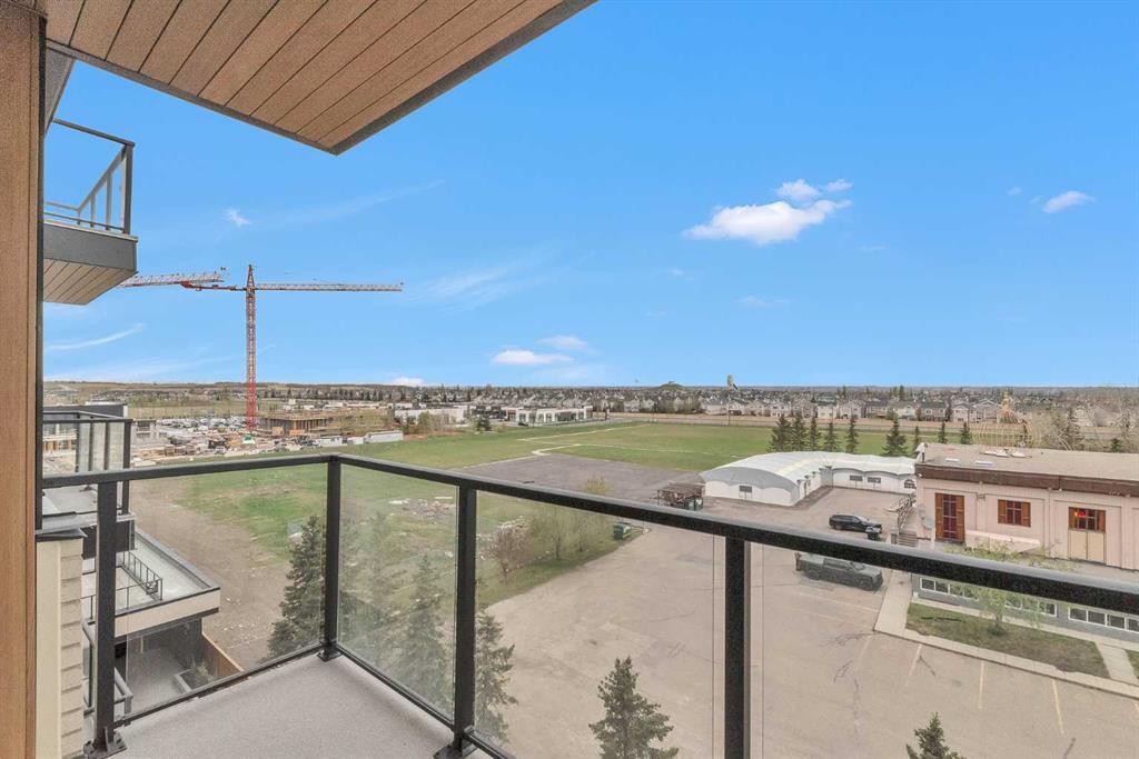 516-8230 Broadcast Avenue Sw, Calgary, AB - Outdoor With View With Exterior