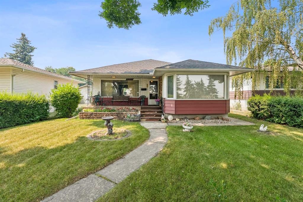 2307 7 Street Ne, Calgary, AB - Outdoor With Deck Patio Veranda
