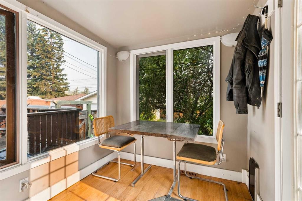 440 36 Avenue Nw, Calgary, AB - Indoor
