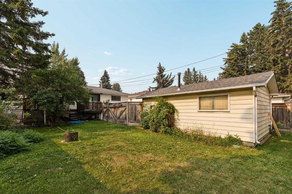 440 36 Avenue Nw, Calgary, AB - Outdoor