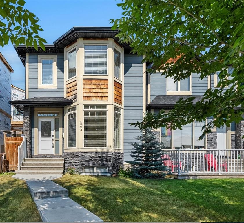 4828 20 Avenue Nw, Calgary, AB - Outdoor With Facade