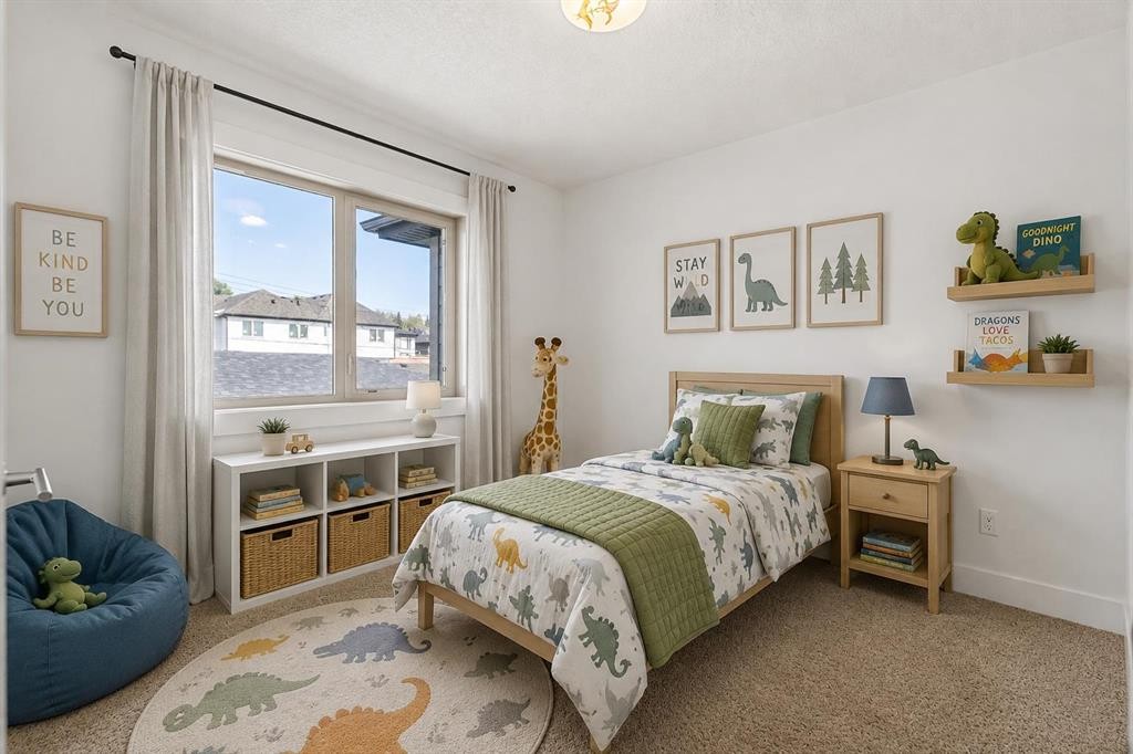 4828 20 Avenue Nw, Calgary, AB - Indoor Photo Showing Bedroom