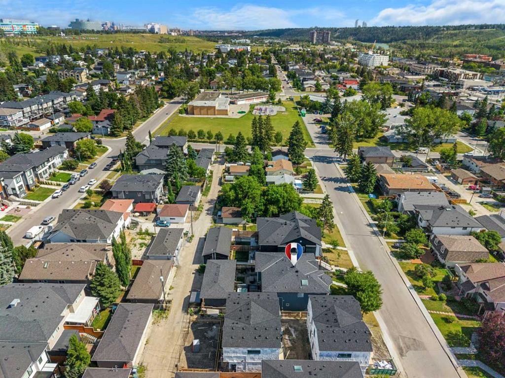 4828 20 Avenue Nw, Calgary, AB - Outdoor With View