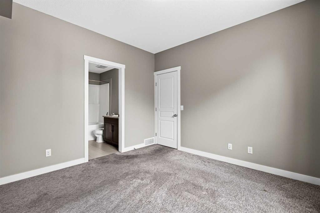 235 Mckenzie Towne Link Se, Calgary, AB - Indoor Photo Showing Other Room