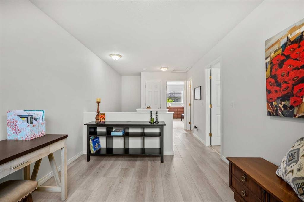 40 Chaparral Ridge Terrace Se, Calgary, AB - Indoor Photo Showing Other Room