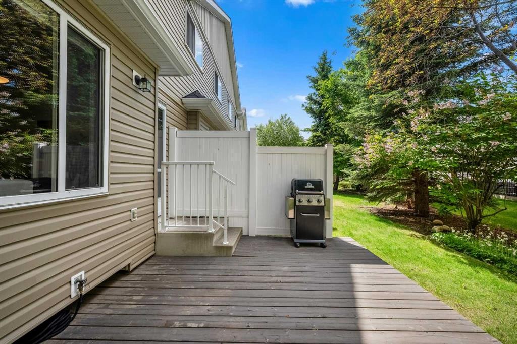40 Chaparral Ridge Terrace Se, Calgary, AB - Outdoor With Exterior