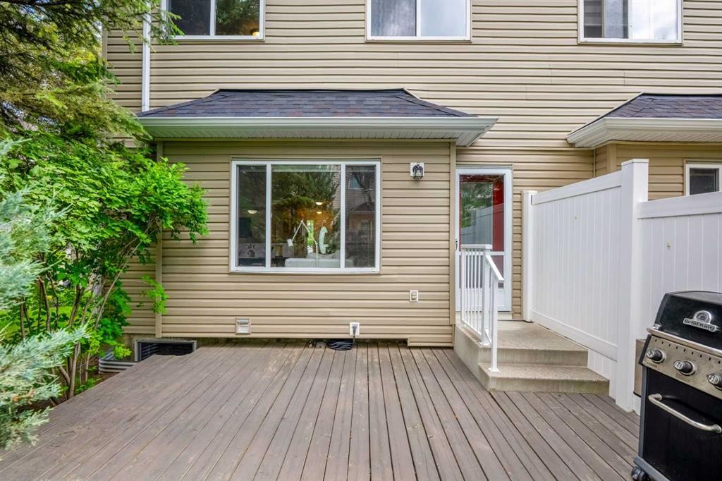 40 Chaparral Ridge Terrace Se, Calgary, AB - Outdoor With Exterior