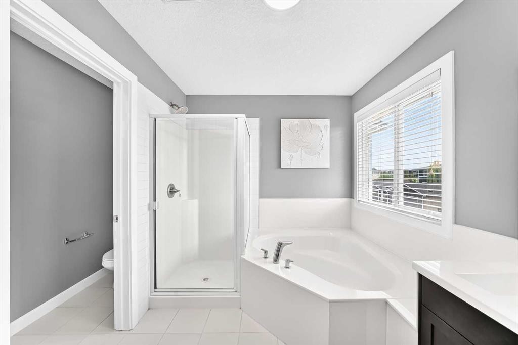 29 Redstone Manor, Calgary, AB - Indoor Photo Showing Bathroom