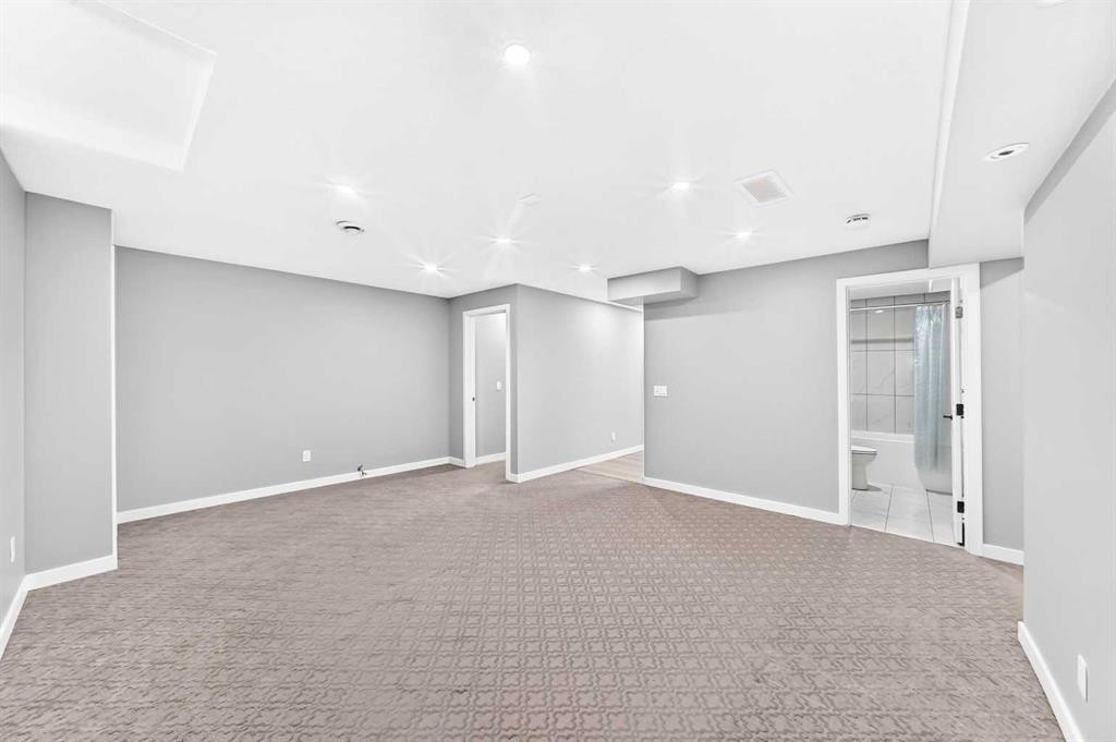 29 Redstone Manor, Calgary, AB - Indoor