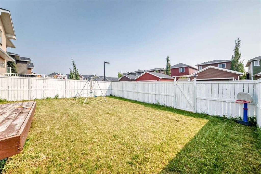 29 Redstone Manor, Calgary, AB - Outdoor