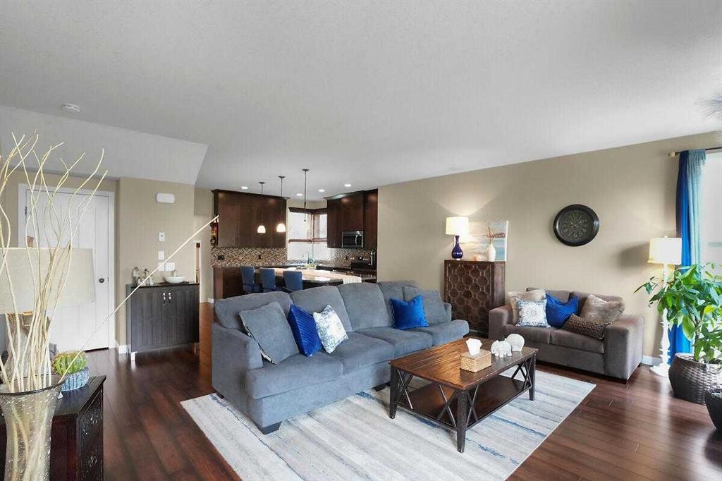 460 Seclusion Valley Drive, Diamond Valley, AB - Indoor Photo Showing Living Room
