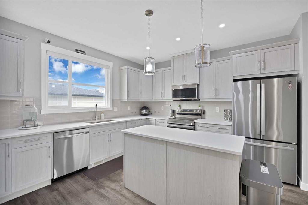 109 Skyview Parade Ne, Calgary, AB - Indoor Photo Showing Kitchen With Upgraded Kitchen