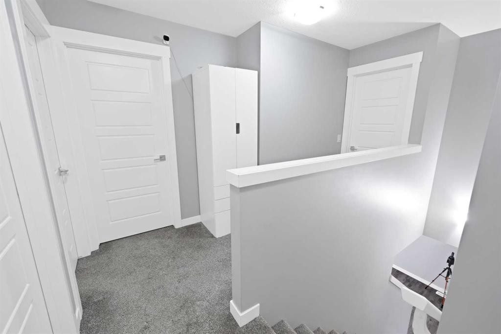 109 Skyview Parade Ne, Calgary, AB - Indoor Photo Showing Other Room