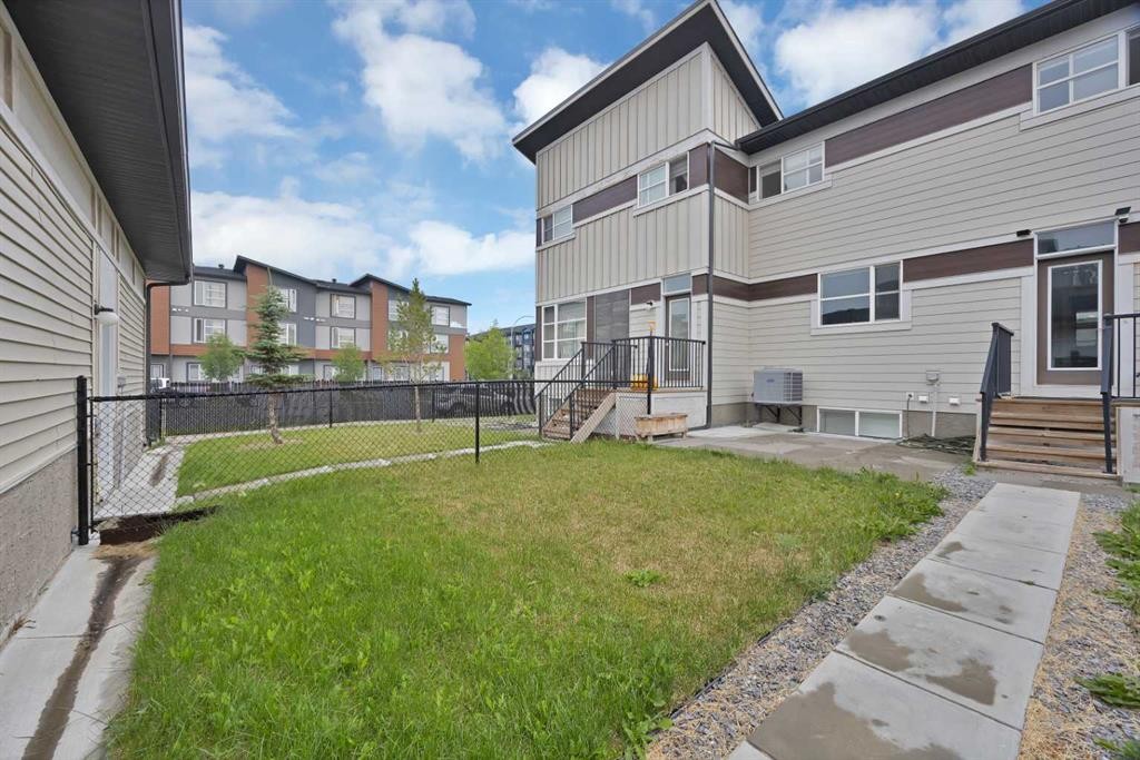 109 Skyview Parade Ne, Calgary, AB - Outdoor