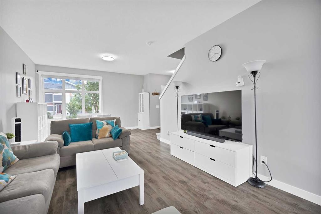 109 Skyview Parade Ne, Calgary, AB - Indoor Photo Showing Living Room
