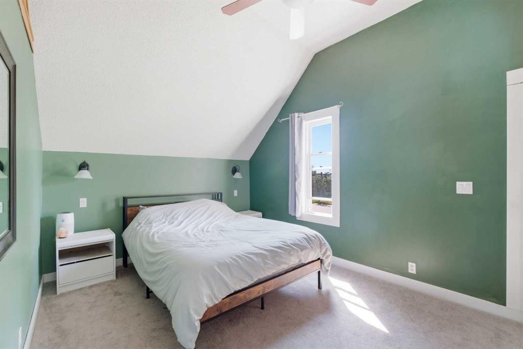 432 Centre Avenue Ne, Airdrie, AB - Indoor Photo Showing Bedroom