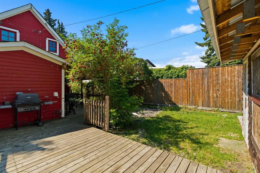 432 Centre Avenue Ne, Airdrie, AB - Outdoor With Deck Patio Veranda With Exterior