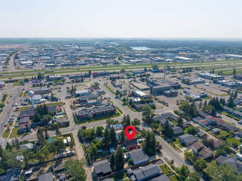 432 Centre Avenue Ne, Airdrie, AB - Outdoor With View