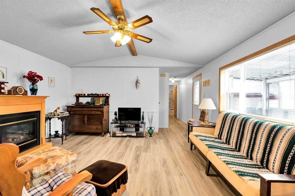 3123 Burroughs Manor Ne, Calgary, AB