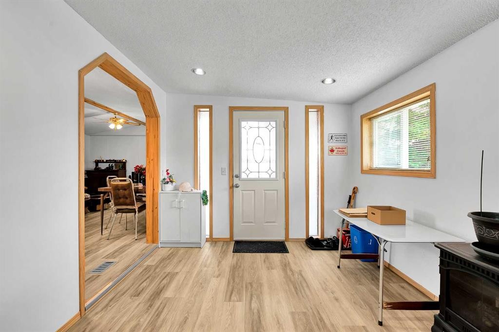 3123 Burroughs Manor Ne, Calgary, AB