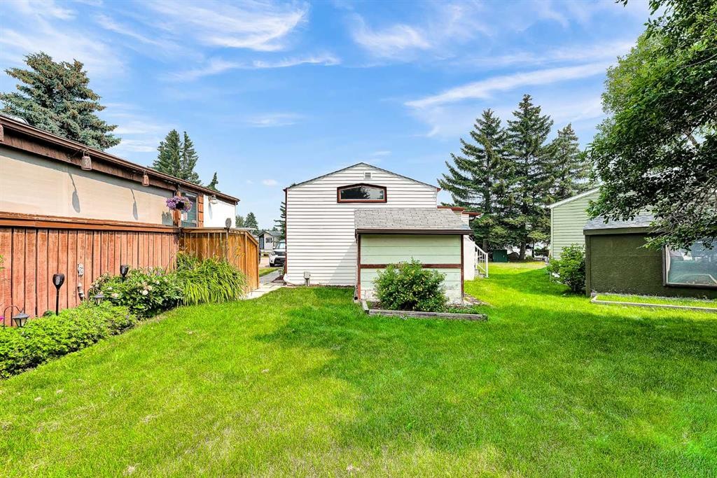 3123 Burroughs Manor Ne, Calgary, AB
