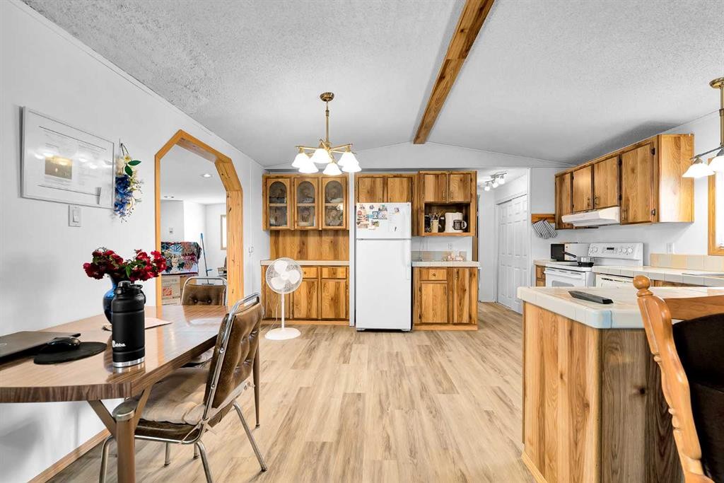 3123 Burroughs Manor Ne, Calgary, AB