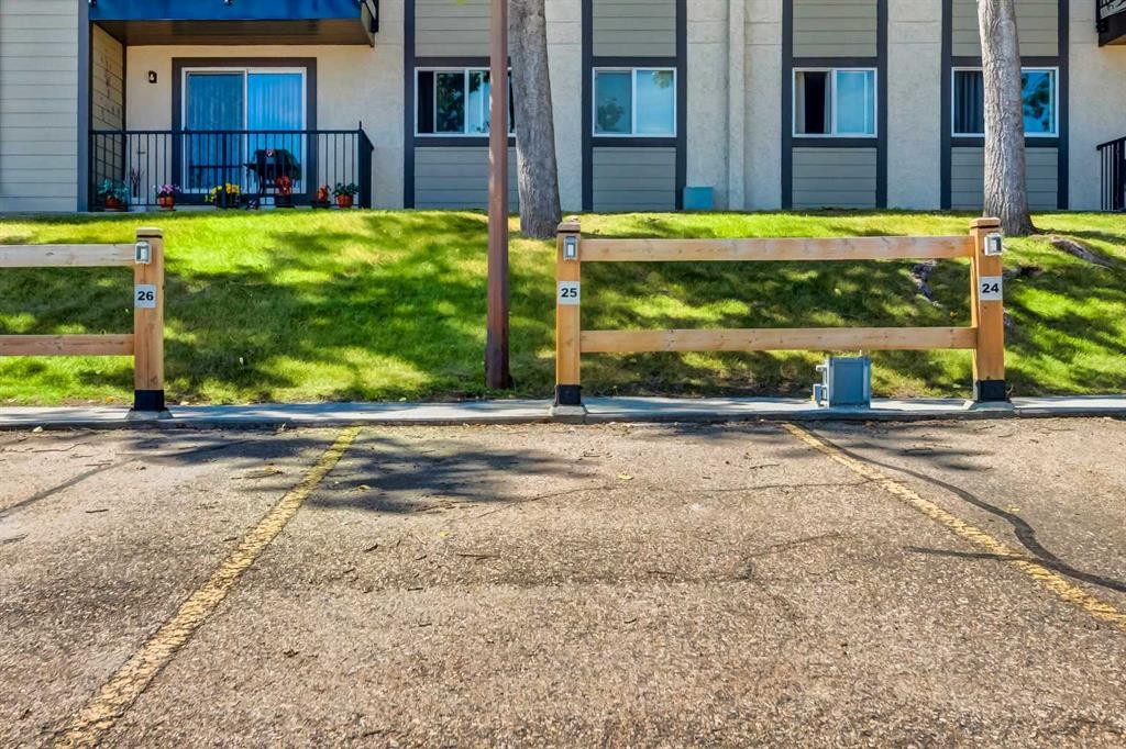 4203-385 Patterson Hill Sw, Calgary, AB - Outdoor