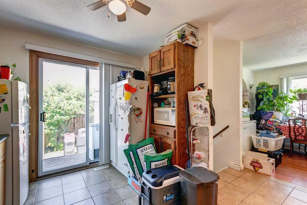 202 Olympia Drive Se, Calgary, AB - Indoor