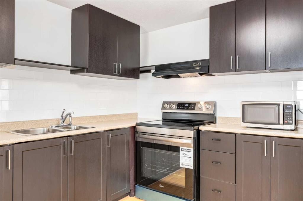 3223 83 Street, Calgary, AB