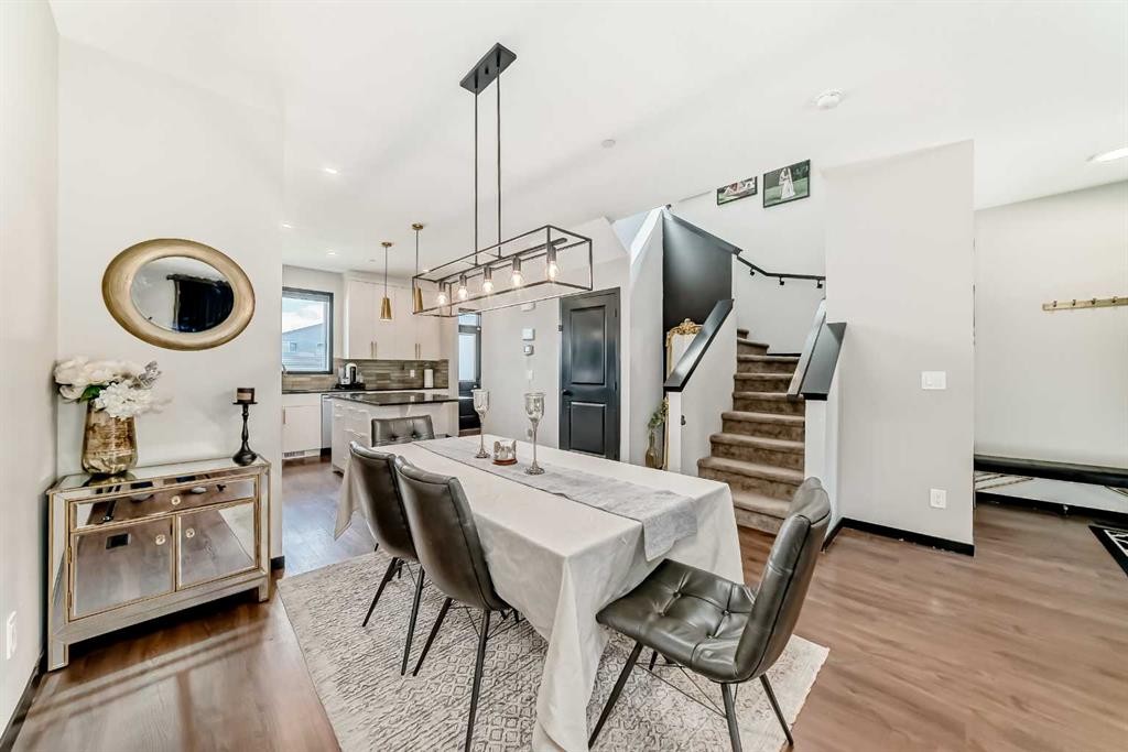 36 Howse Heights Ne, Calgary, AB - Indoor Photo Showing Dining Room