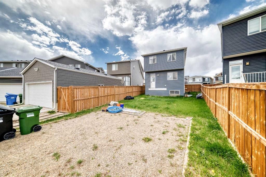 36 Howse Heights Ne, Calgary, AB - Outdoor With Exterior