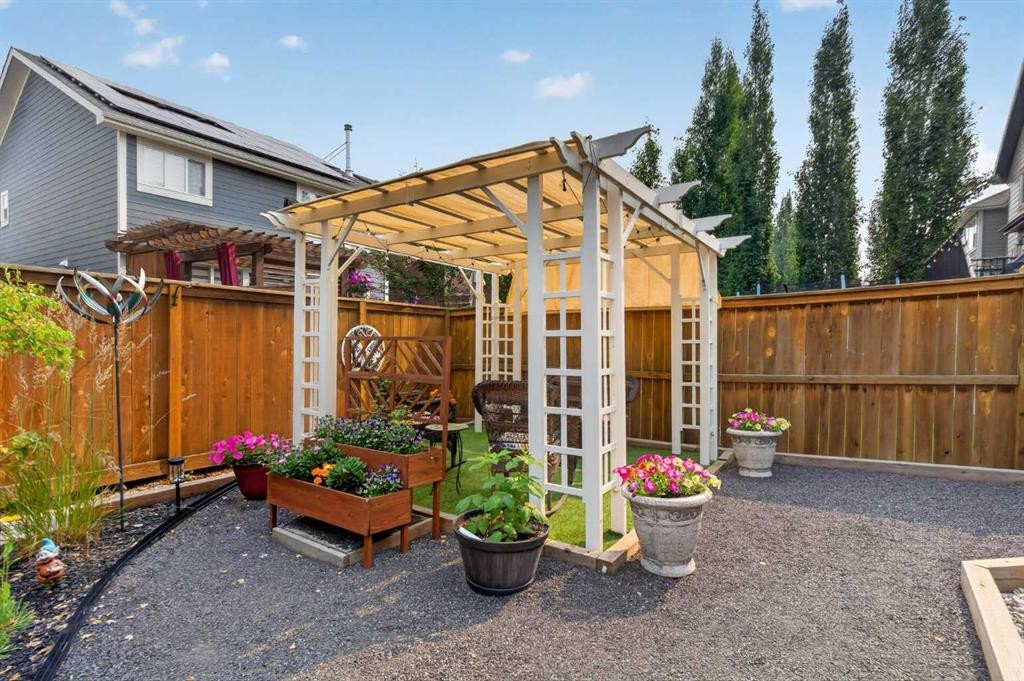 172 Riviera Way, Cochrane, AB - Outdoor