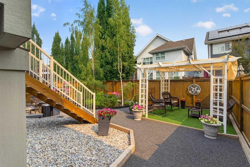 172 Riviera Way, Cochrane, AB - Outdoor