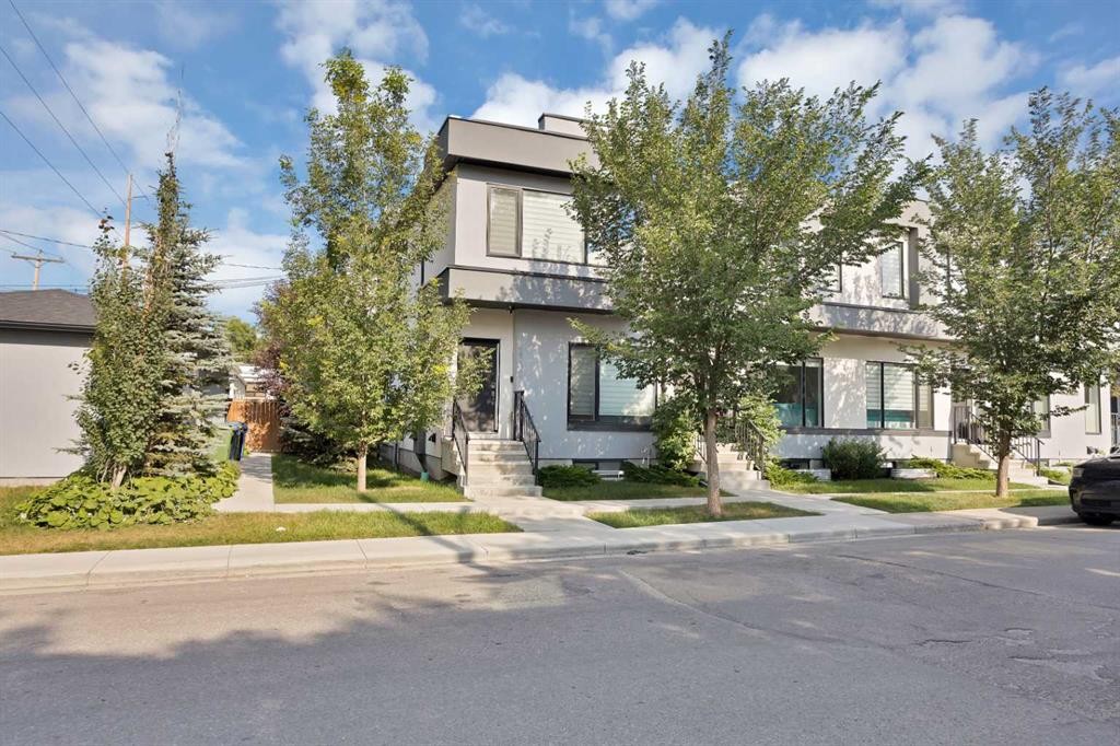 3306 2 Street Ne, Calgary, AB - Outdoor With Facade