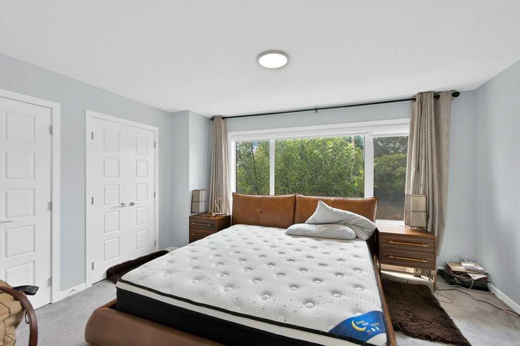 3306 2 Street Ne, Calgary, AB - Indoor Photo Showing Bedroom
