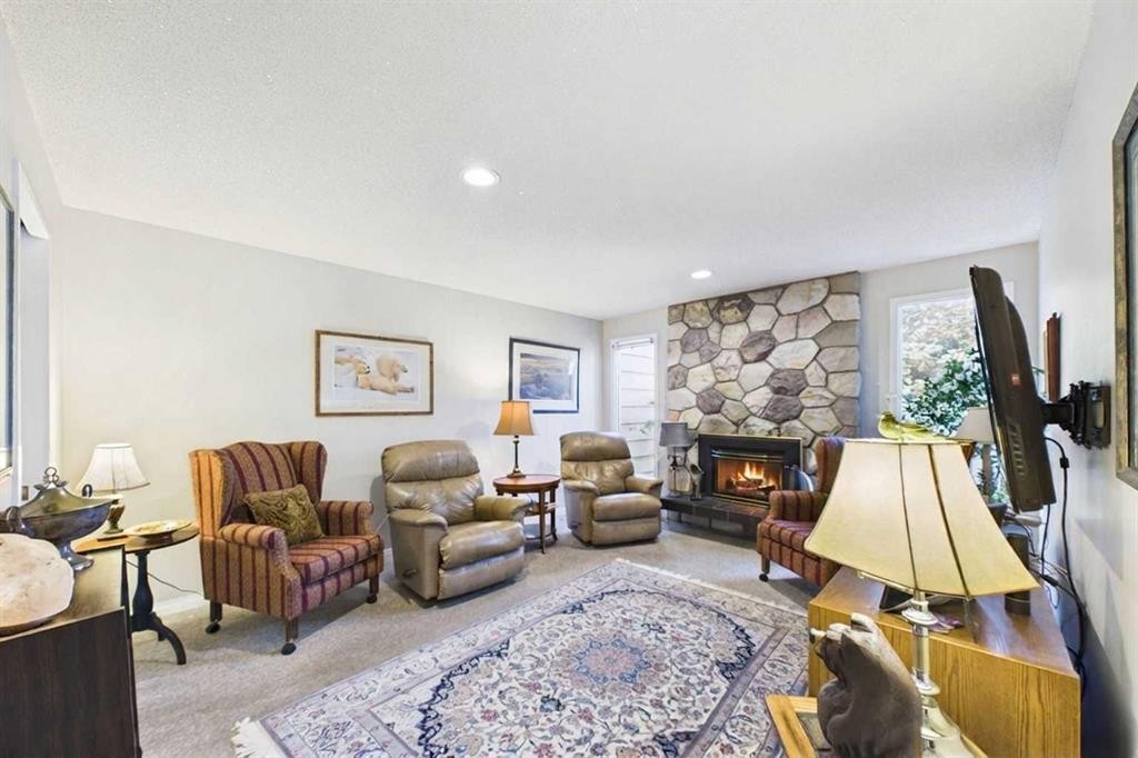 10716 Mapleshire Crescent Se, Calgary, AB