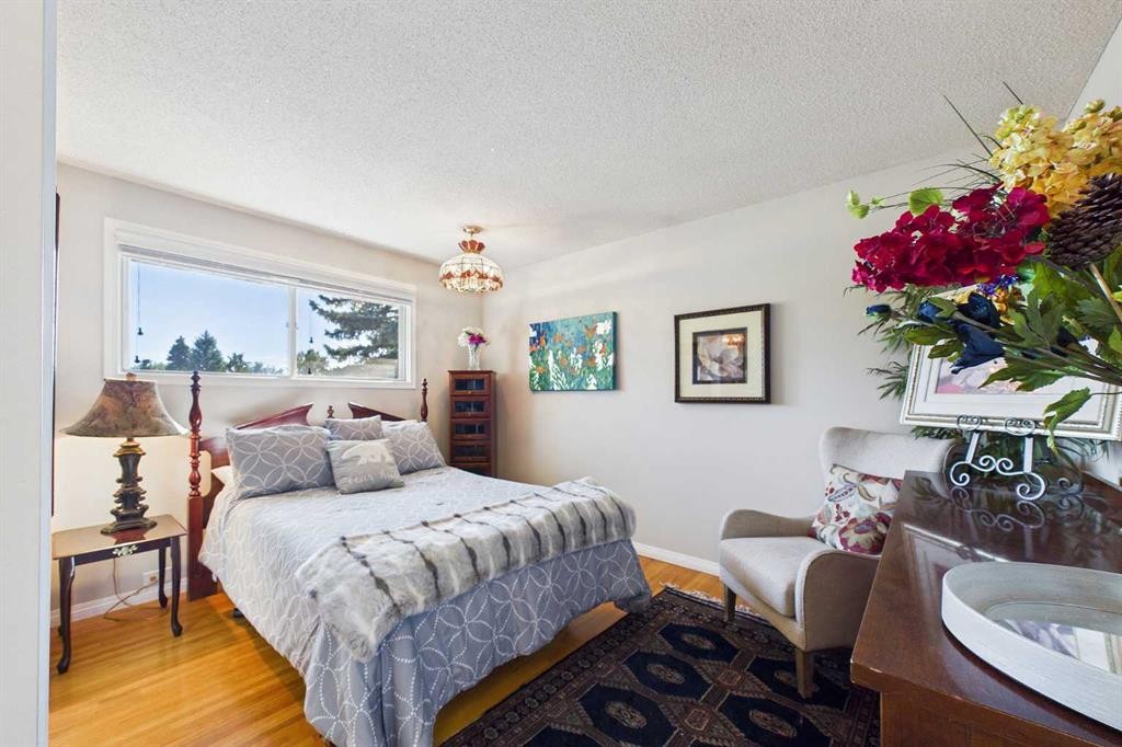 10716 Mapleshire Crescent Se, Calgary, AB