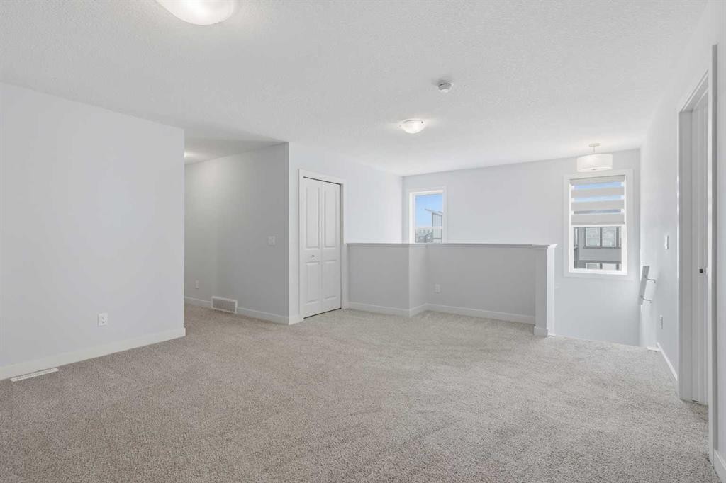 71 Belvedere Green Se, Calgary, AB - Indoor Photo Showing Other Room