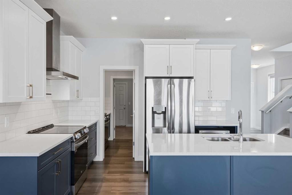 71 Belvedere Green Se, Calgary, AB - Indoor Photo Showing Kitchen With Stainless Steel Kitchen With Double Sink With Upgraded Kitchen